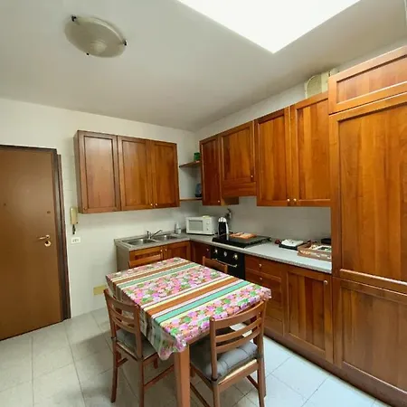 Casa Meri 蒙特格罗托泰梅