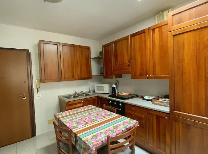 Casa Meri Монтегротто-Терме